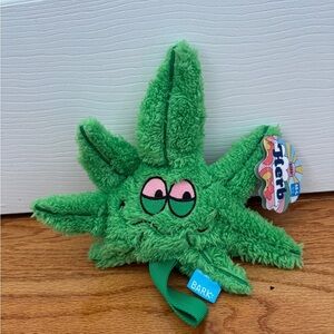 NWT Bark Herb 420 Green Leaf Medium/Large Dog Toy